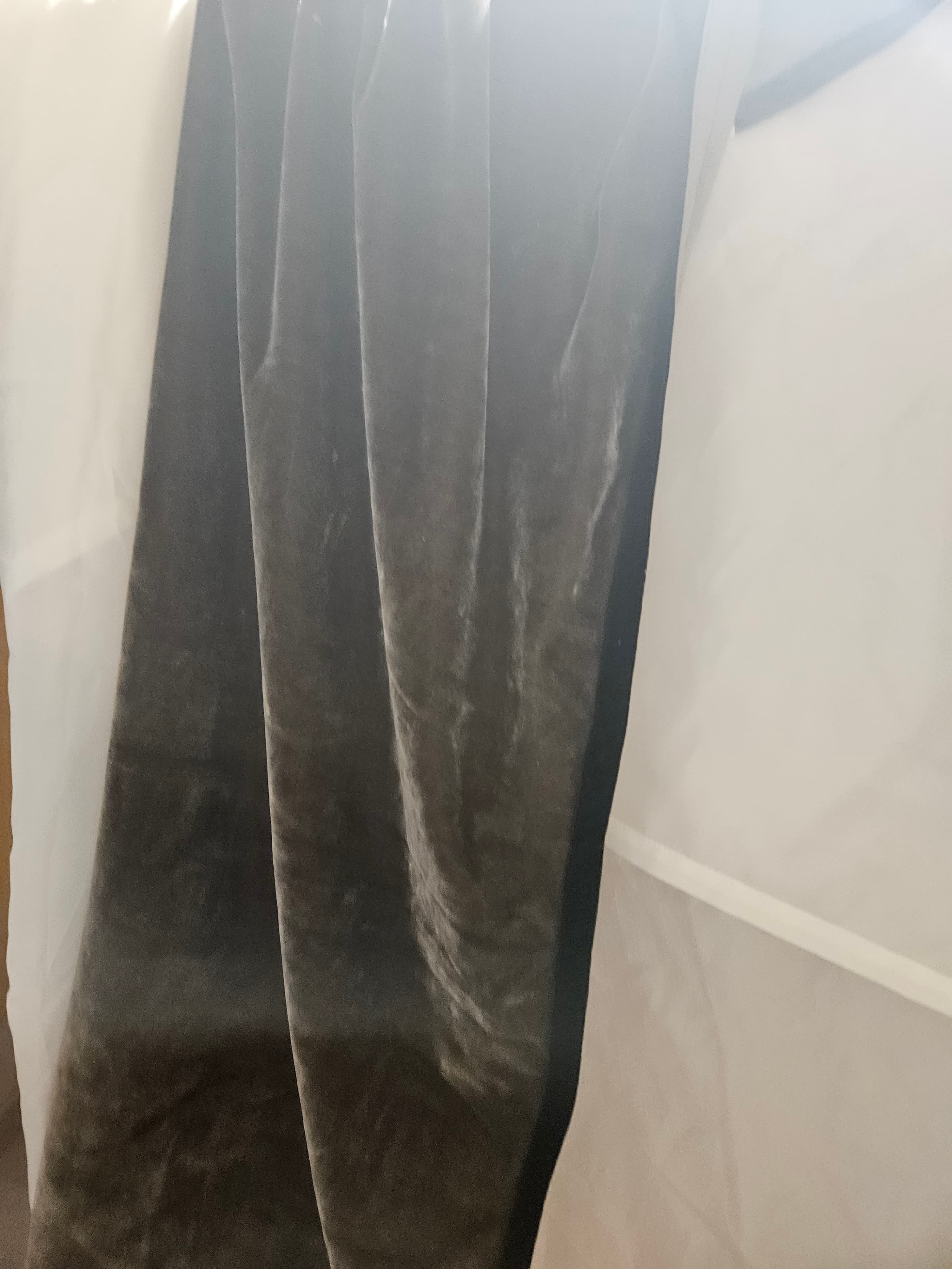 Velvet and silk bed skirt - Thumbnail 2