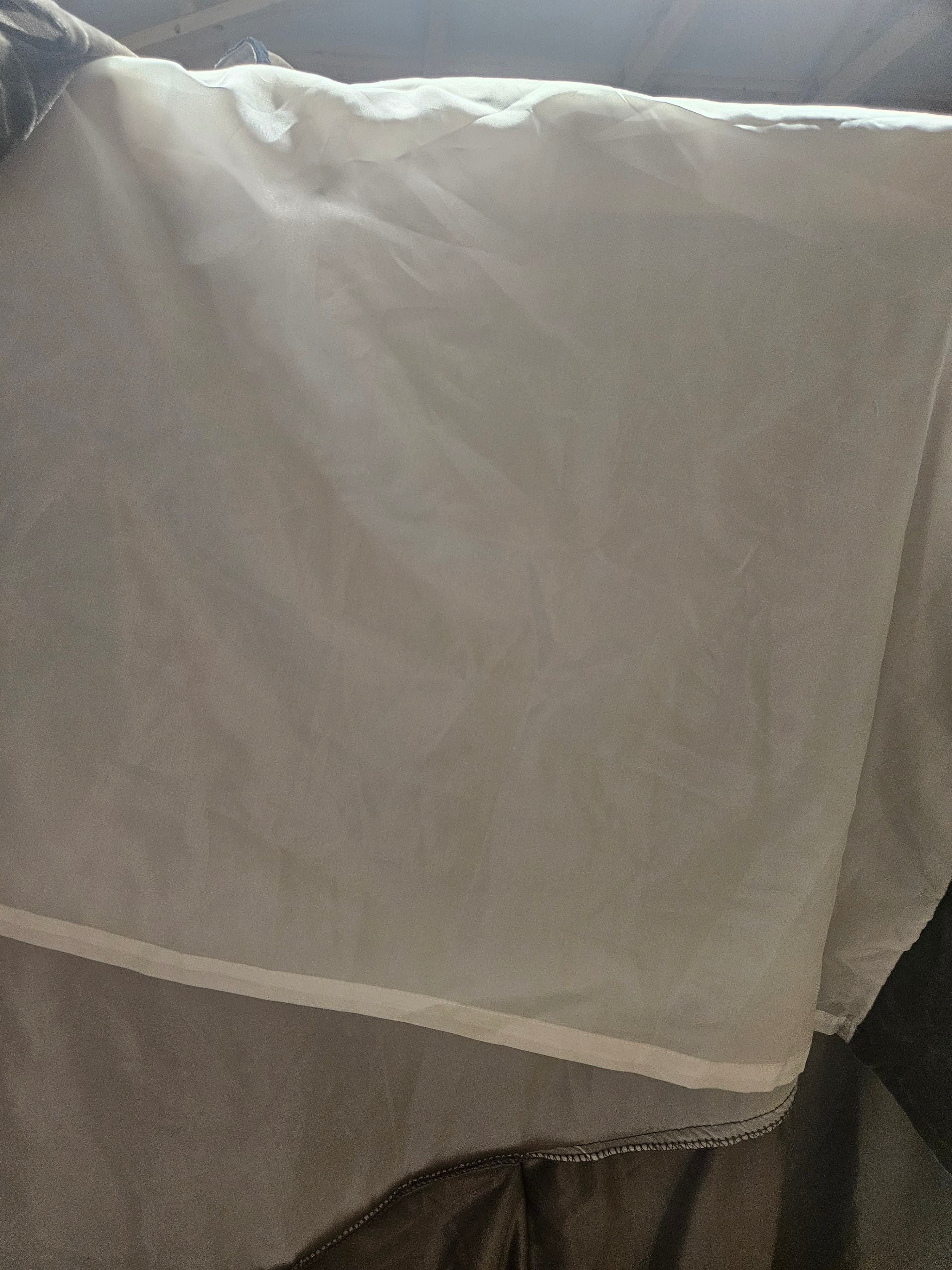 Velvet and silk bed skirt - Thumbnail 3