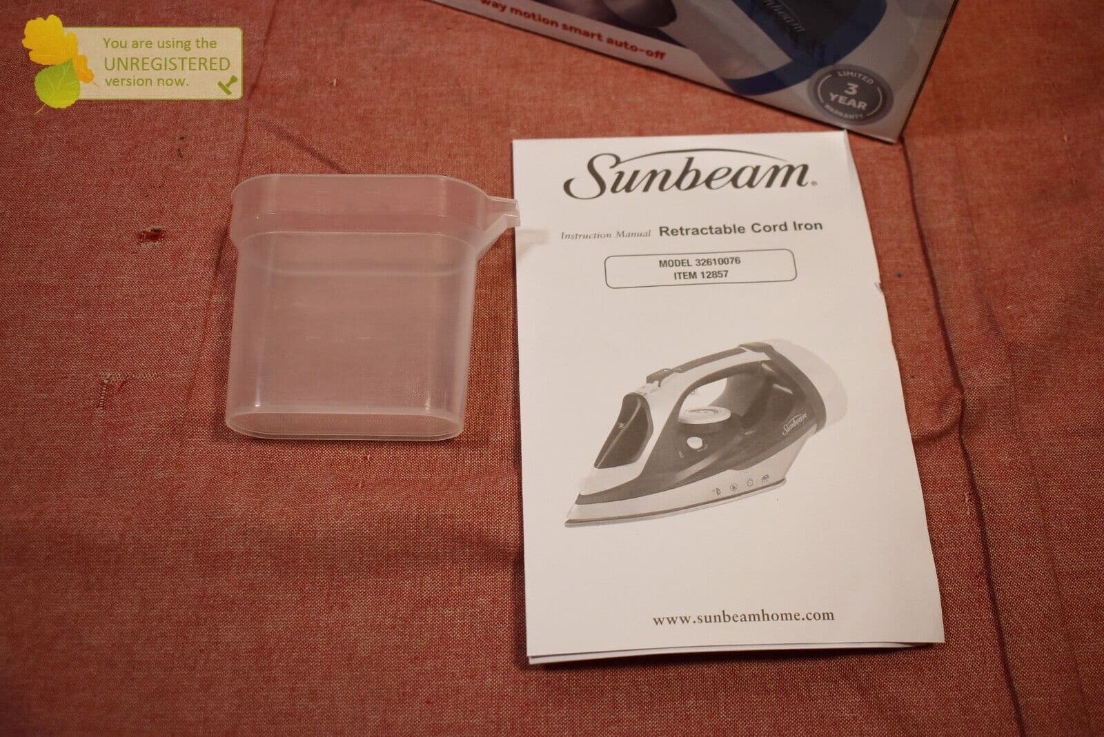 Sunbeam 1700W Steam Iron with Retractable Cord and Shot of Steam Feature - Thumbnail 3