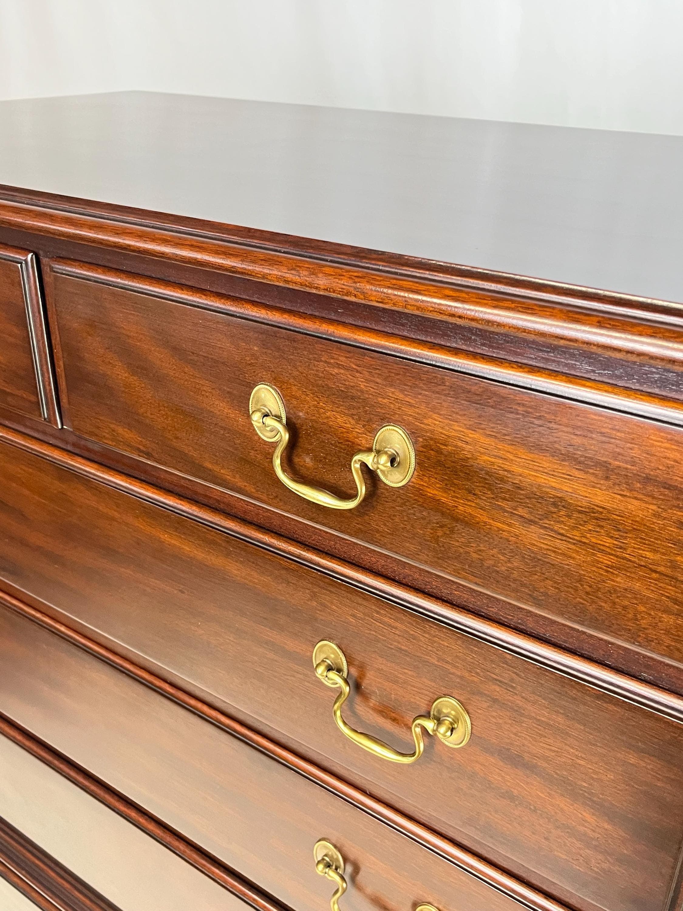 Vintage Henkel Harris Virginia Galleries Mahogany Chippendale Style Chest-on-Chest - Thumbnail 14
