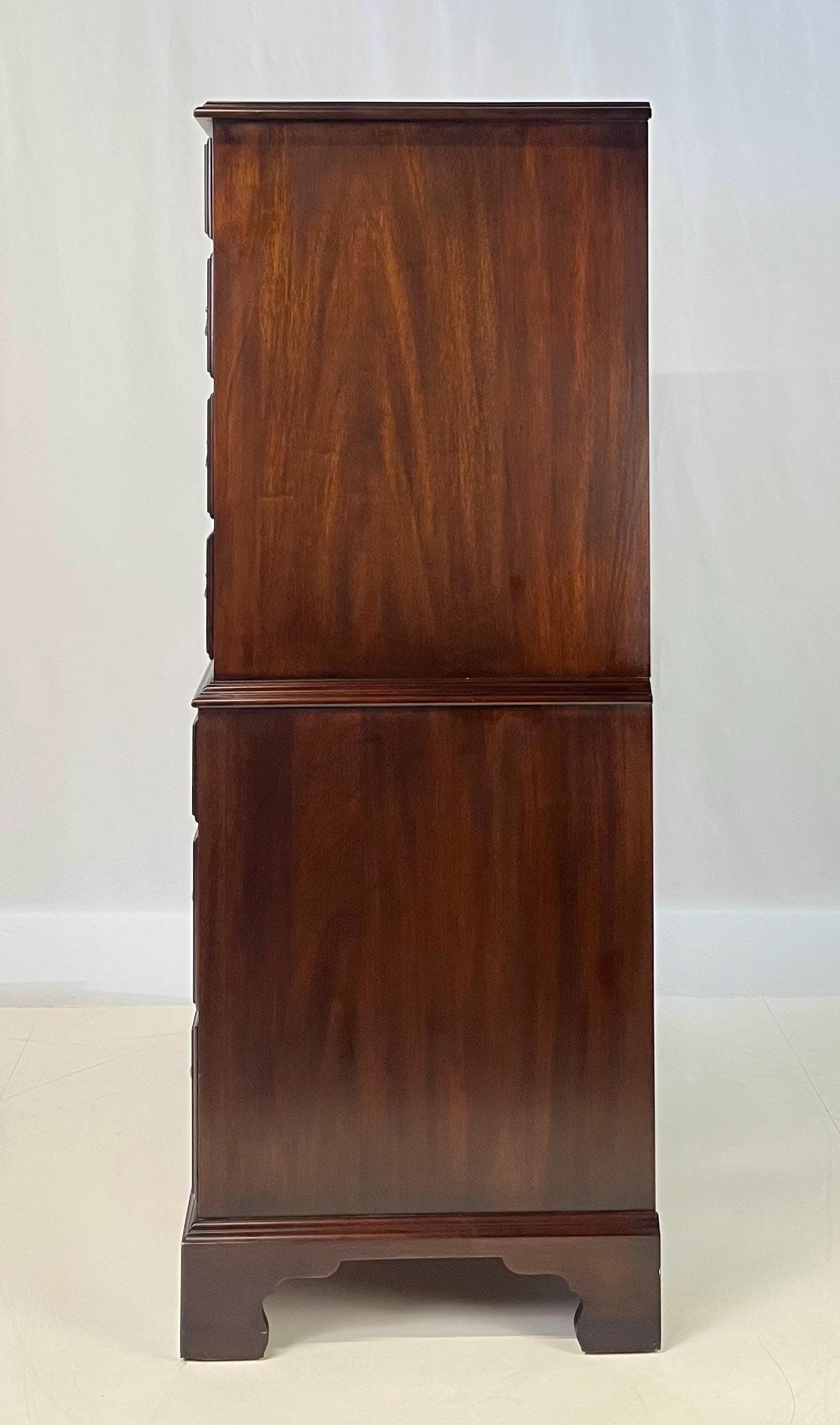 Vintage Henkel Harris Virginia Galleries Mahogany Chippendale Style Chest-on-Chest - Thumbnail 6