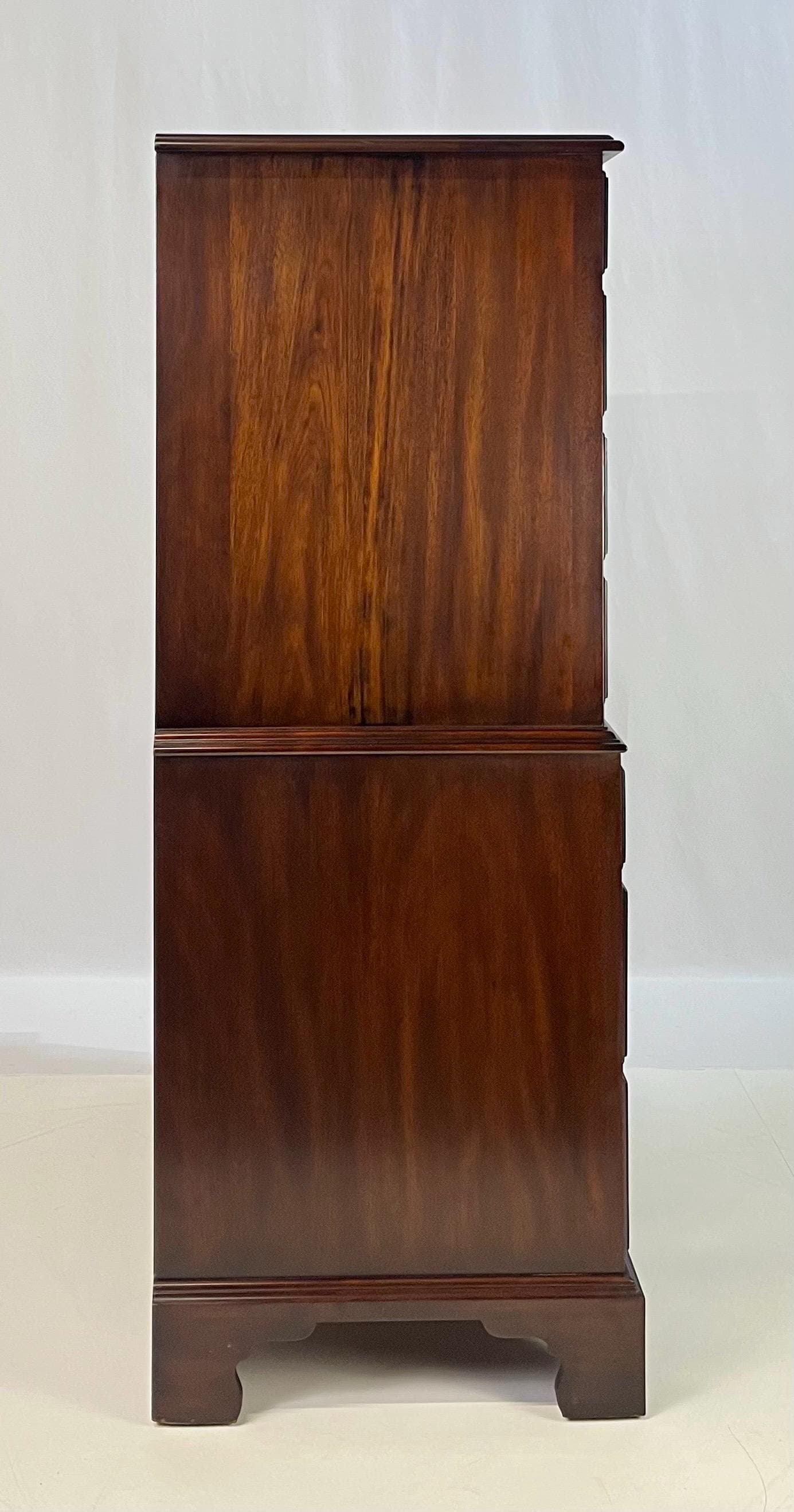 Vintage Henkel Harris Virginia Galleries Mahogany Chippendale Style Chest-on-Chest - Thumbnail 5