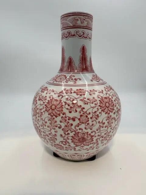 Coral Chinoisenie Vase