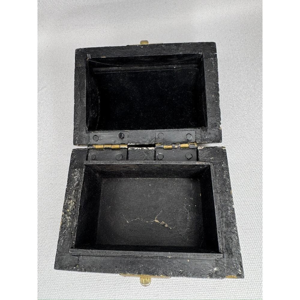 448. Vintage Hand Painted Wooden Elephant Trinket Box Black - Thumbnail 6