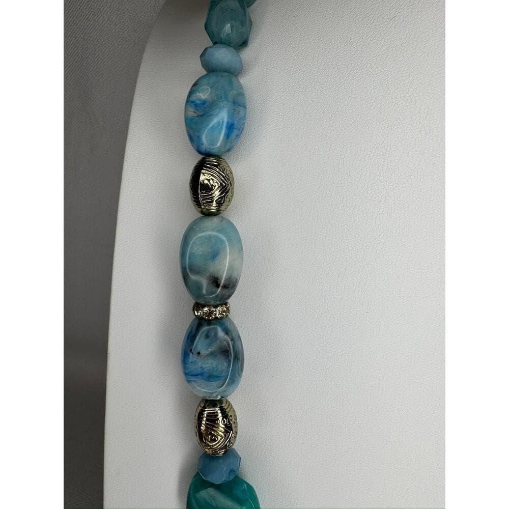 447. Blue Aqua Beaded Statement Necklace Gold Tone Elephant Charm - Thumbnail 2