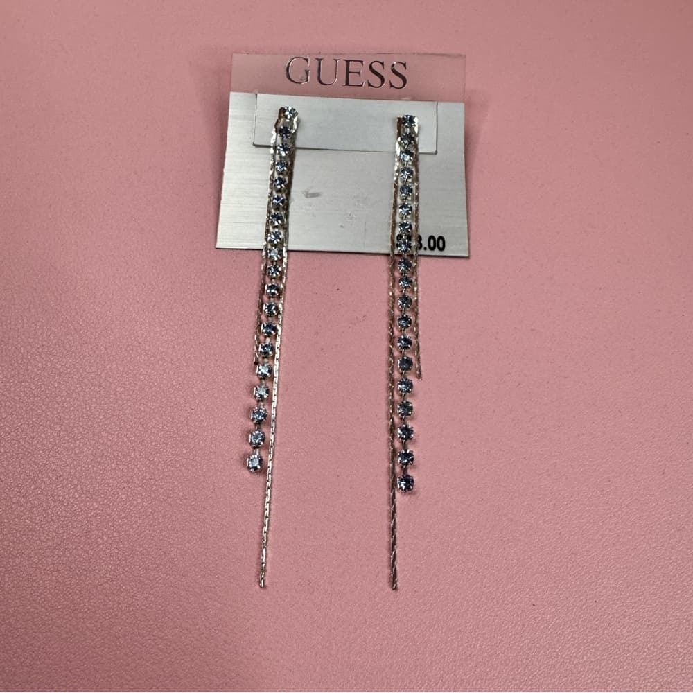 224. GUESS Sparkling Silver Drop Earrings