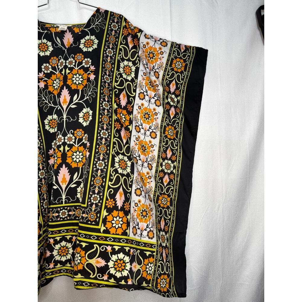 417. Gypsie Blu Floral Boho Caftan Poncho Cover Up One Size - Thumbnail 3