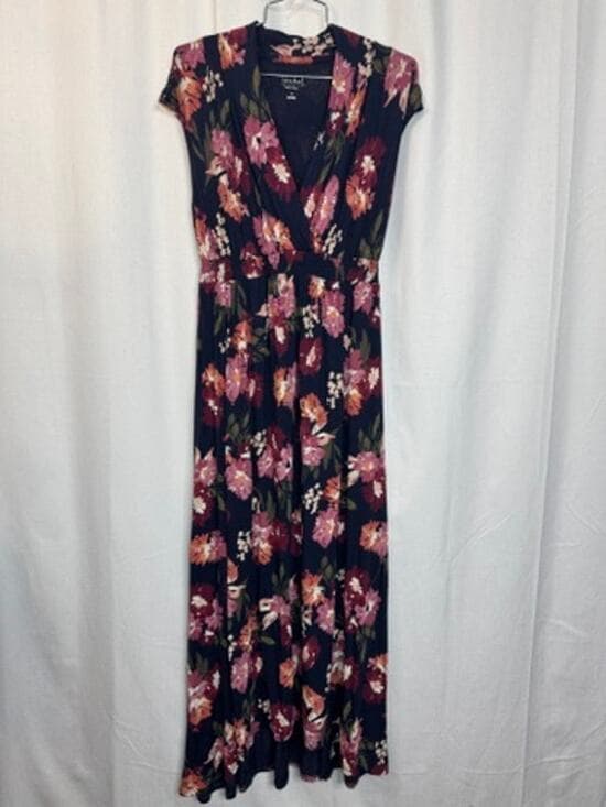 377. Isabel Maternity by Ingrid & Isabel Floral Maxi Dress Size Medium - Thumbnail 8