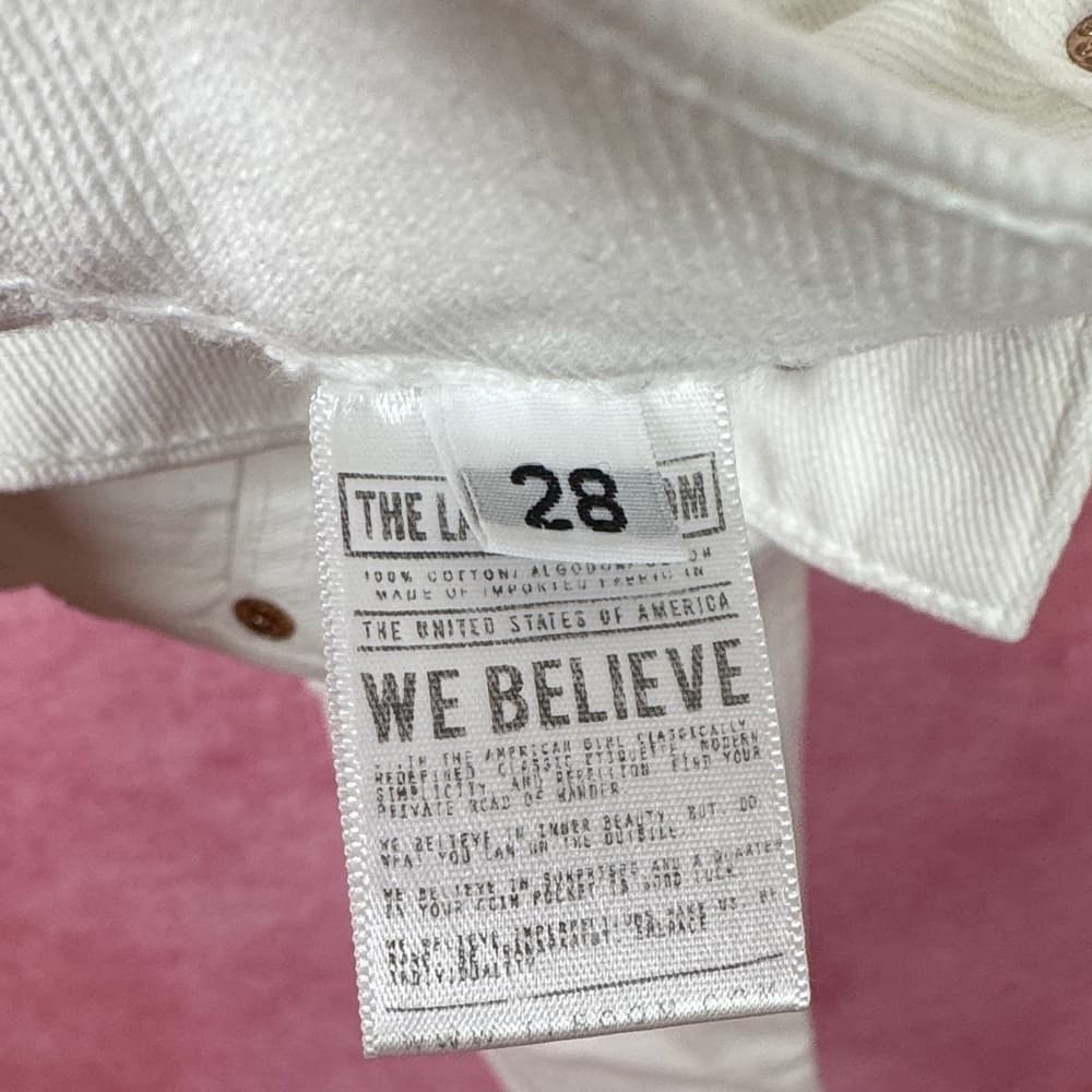 145. The Laundry Room California Distressed White Jeans Size 28 NWOT - Thumbnail 4