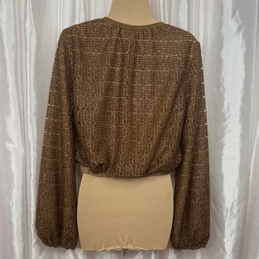 65. Aaron & Amber Metallic Crochet Long Sleeve Cropped Top Size M - Thumbnail 4