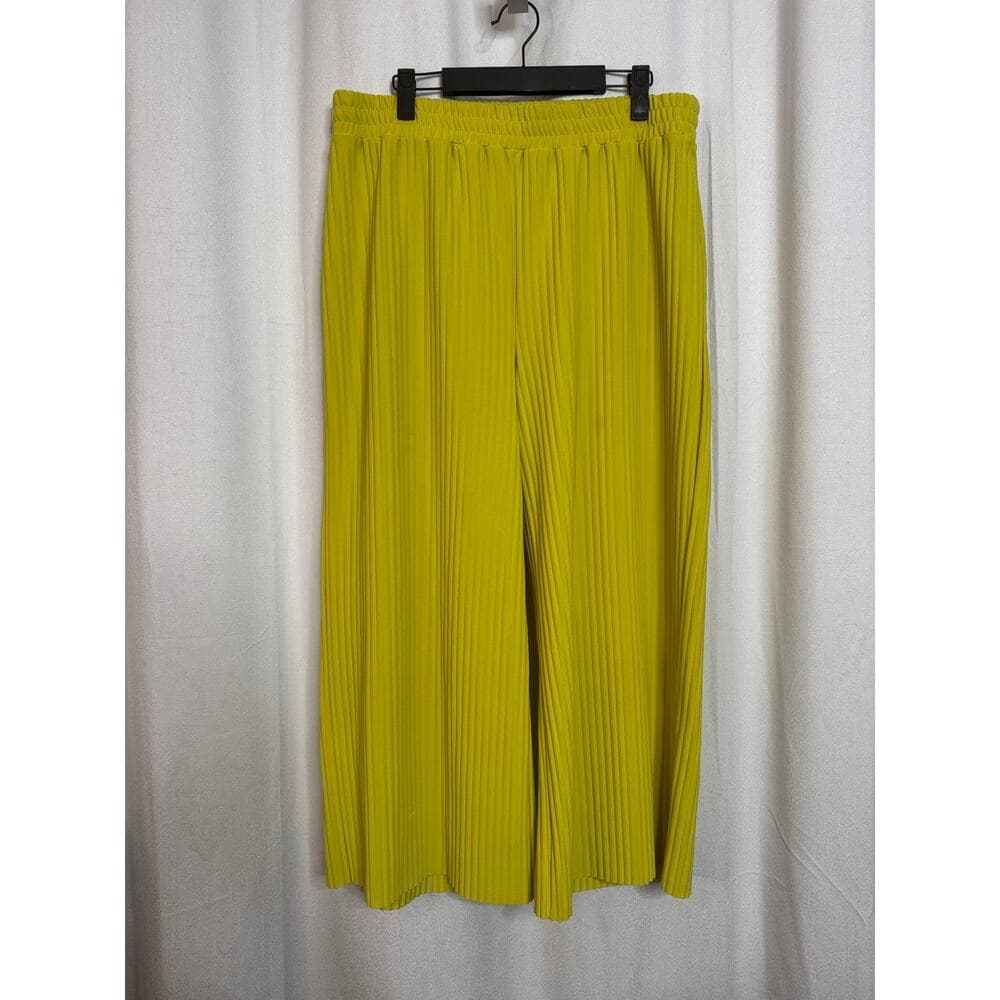 349. Lime Green Ribbed 3 Piece Set Top XL Vest L Pants L - Thumbnail 4