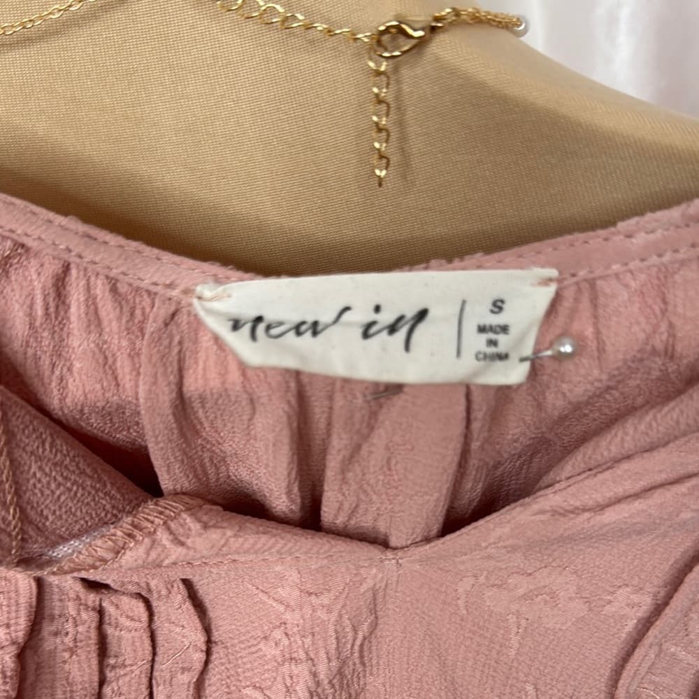 71. New In Cute Pink Floral Texture Dress Small