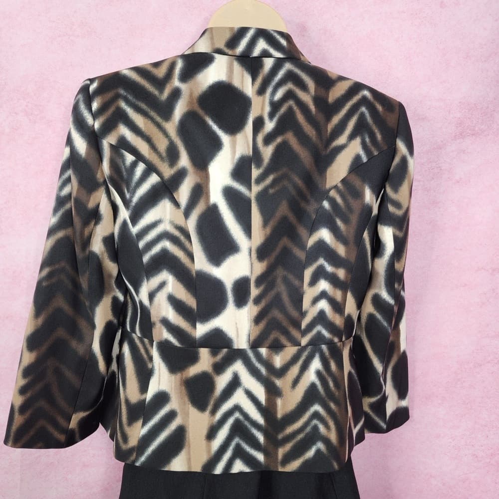 179. Kasper Animal Print Blazer Jacket Women’s Size 4 - Thumbnail 3