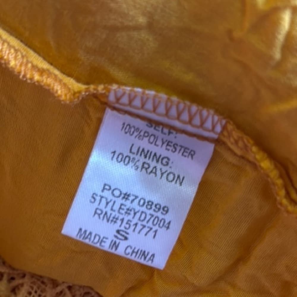 86. GILLI Beautiful Yellow Lace Midi Dress – Size Small - Thumbnail 6