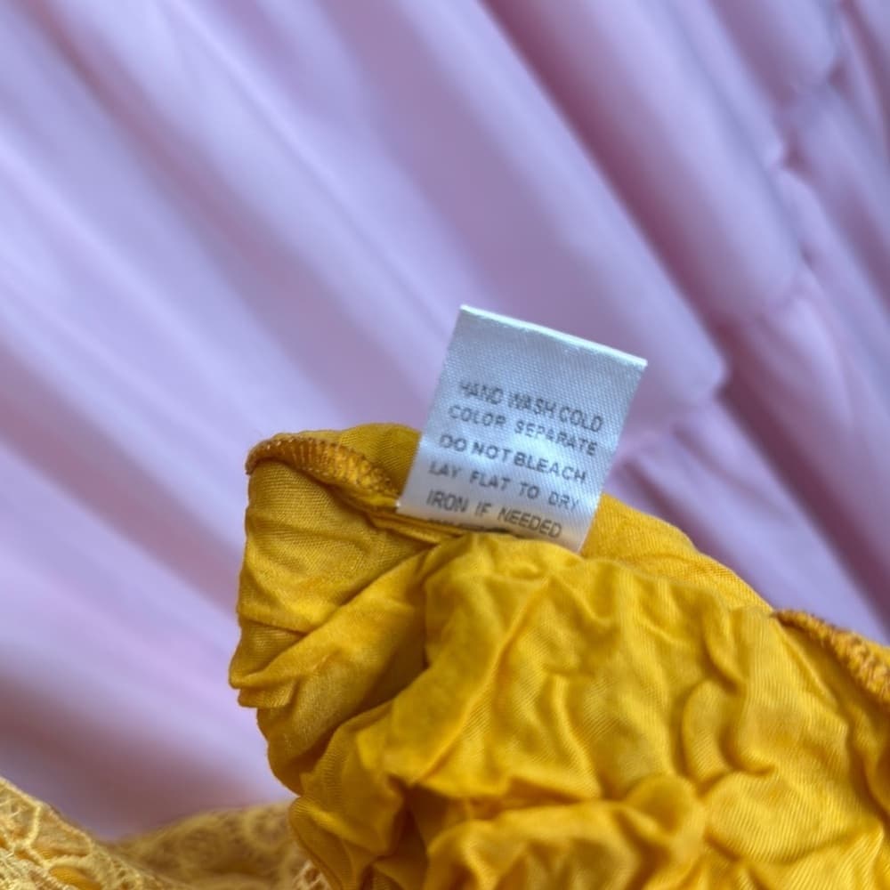 86. GILLI Beautiful Yellow Lace Midi Dress – Size Small - Thumbnail 7