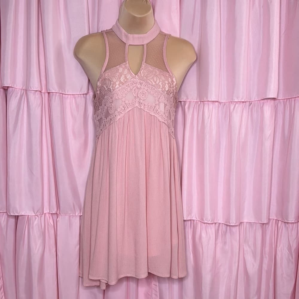 92. Chelsea & Violet Blush Lace High Neck Babydoll Dress XS - Thumbnail 2