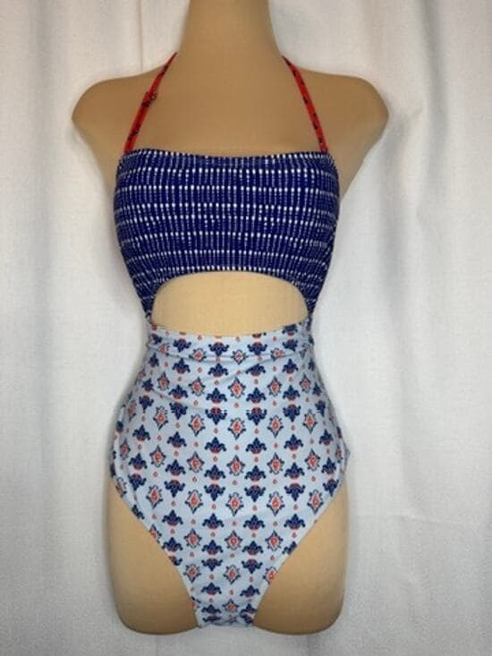 374. Cupshe Cutout One Piece Swimsuit Blue Red Geometric Print Size M - Thumbnail 9