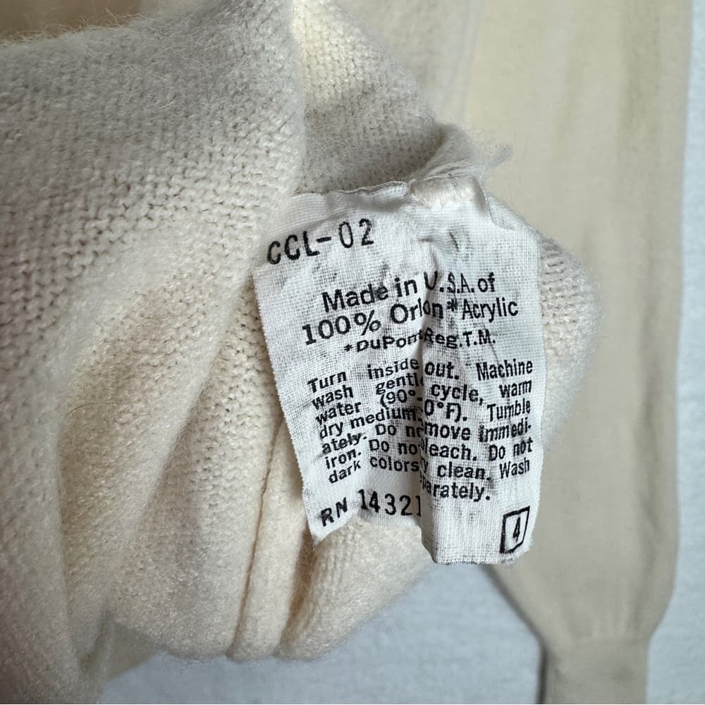 285. Christian Dior Vintage Cream V-Neck Knit Sweater XL - Thumbnail 5