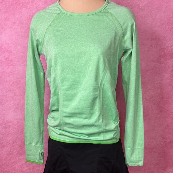 143. Athleta Green Long Sleeve Performance Top Women’s Small - Thumbnail 10