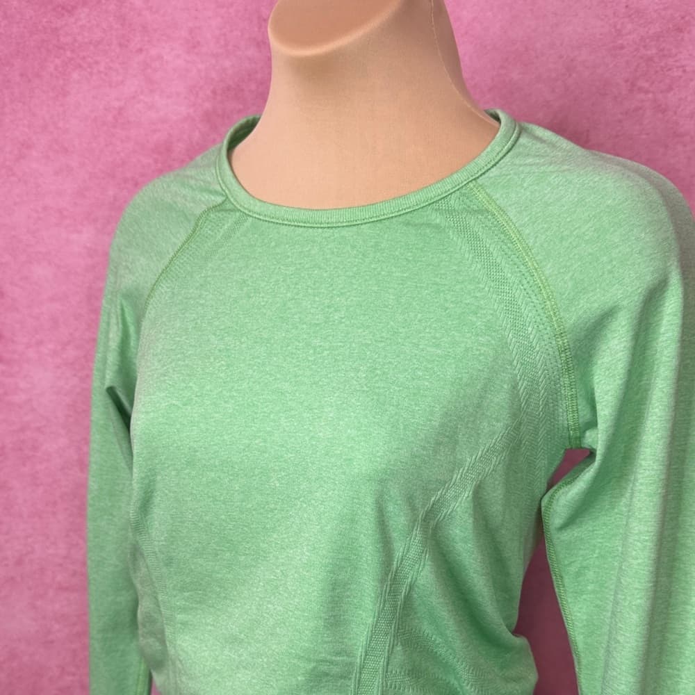143. Athleta Green Long Sleeve Performance Top Women’s Small - Thumbnail 5