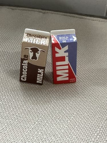 Barbie Tyco Kitchen Littles RARE HTF CHOCOLATE MILK + Reg Milk Food Accessories - Thumbnail 3