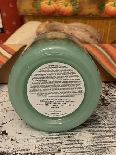 RARE Old Fashioned Mint Ice Cream Gold Canyon Candle •26oz Large Used Once - Thumbnail 4