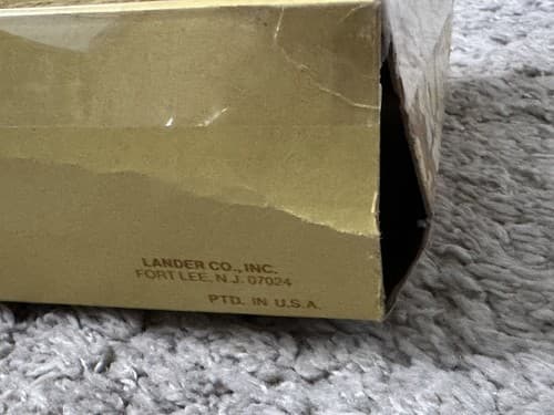 Vintage Lander L Fragrance Spray Cologne and Dusting Powder In Original Box - Thumbnail 3