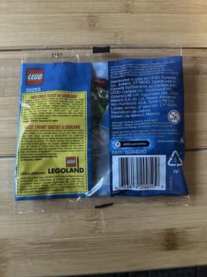 Lego Legends Of Chima (30255) Crawley Minifigure Polybag Retired Sealed - Thumbnail 2