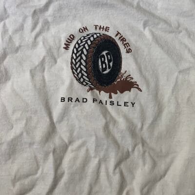 Brad Paisley Mud on the Tires Tour Concert Album T-Shirt Large - Thumbnail 4