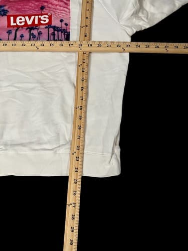 Levi's Sweatshirt White Size 2XL Palm Trees Pink Graphic crewneck Super Soft - Thumbnail 4