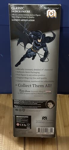2018 Mego Heroes 14" Classic Batman Action Figure Marty Abrams Presents #4524 - Thumbnail 3