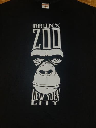 Bronx Zoo New York City Gorilla Monkey Black Graphic Medium T-Shirt Duck Co - Thumbnail 3