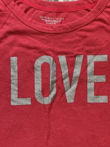 Victorias Secret “LOVE” Glitter Long Sleeve Sleep Shirt Sz Small - Red Silver - Thumbnail 3