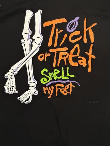 Vintage 80s TRICK OR TREAT SMELL MY FEET HALLOWEEN T-SHIRT SIZE L Single Stitch - Thumbnail 3