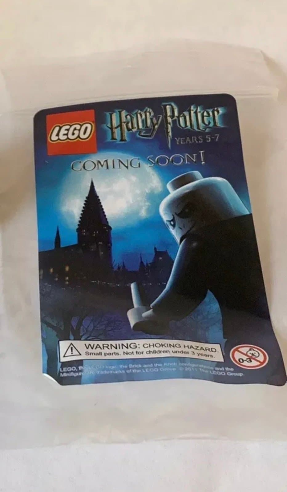 2011 LEGO HARRY POTTER LORD VOLDEMORT with cape MINIFIGURE Promo Rare - Thumbnail 2