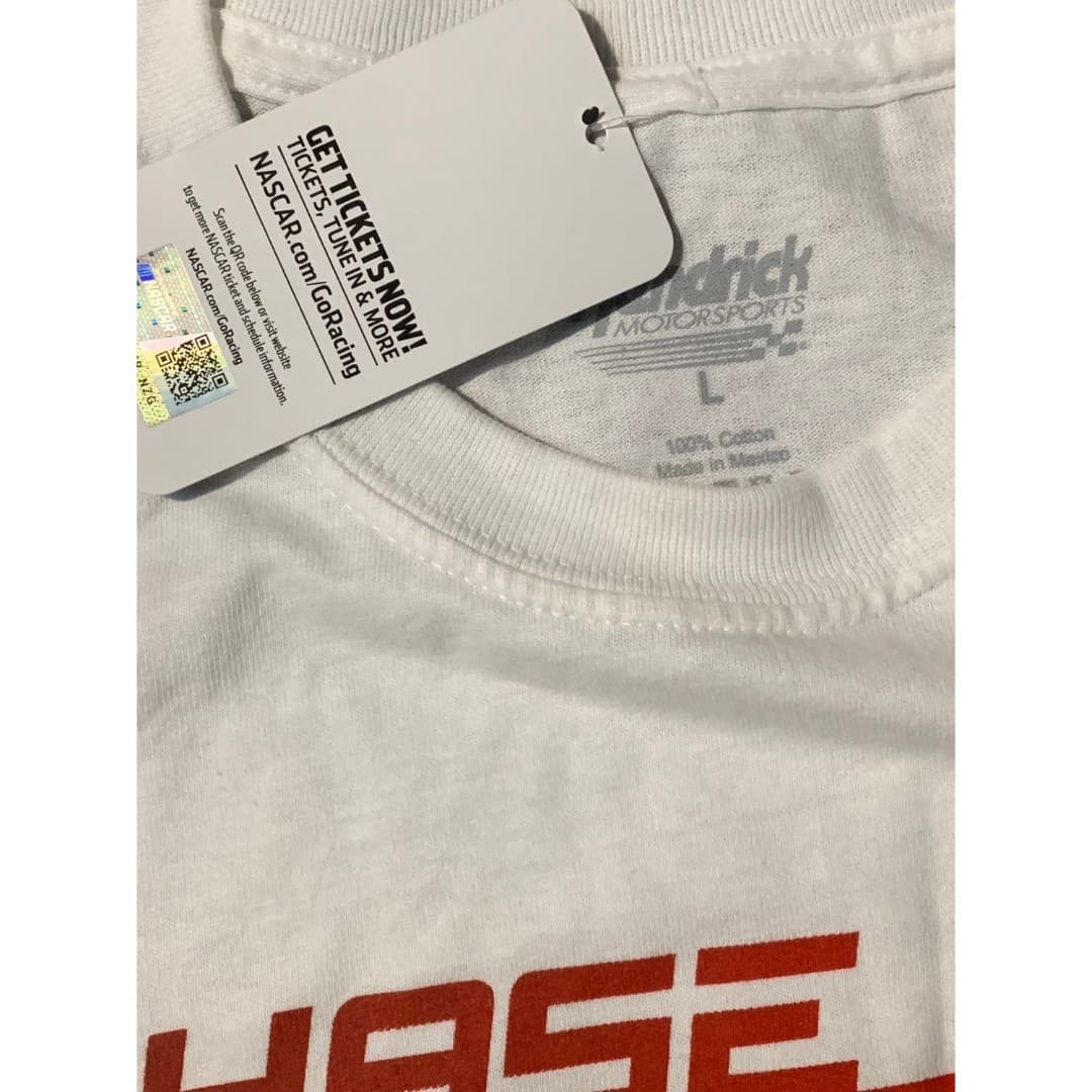 Brand new Nascar Racing Chase Elliott t-shirt size Large - Thumbnail 4