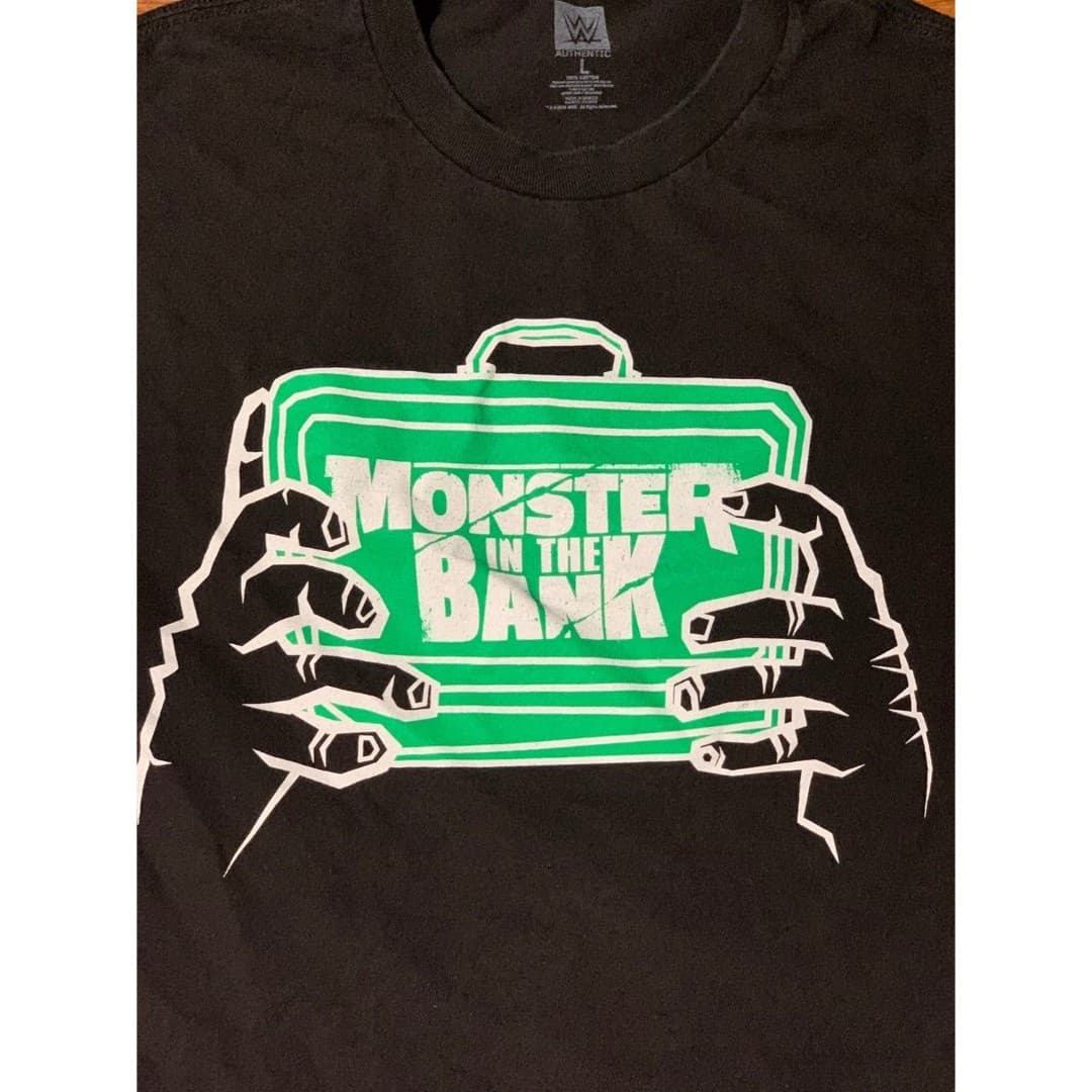 WWE Braun Strowman wrestling T shirt Monster Bank - Thumbnail 2