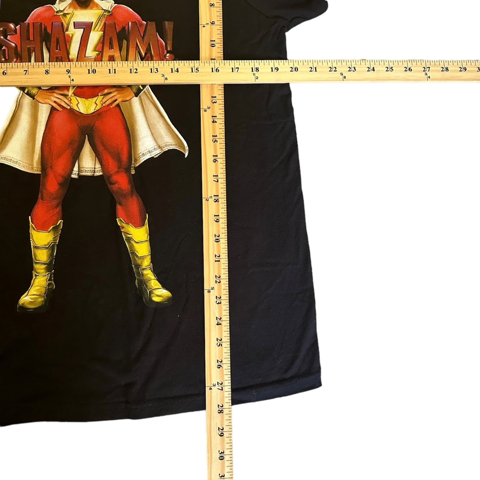 Hot Topic DC Comics SHAZAM! Tee Size medium - Thumbnail 2