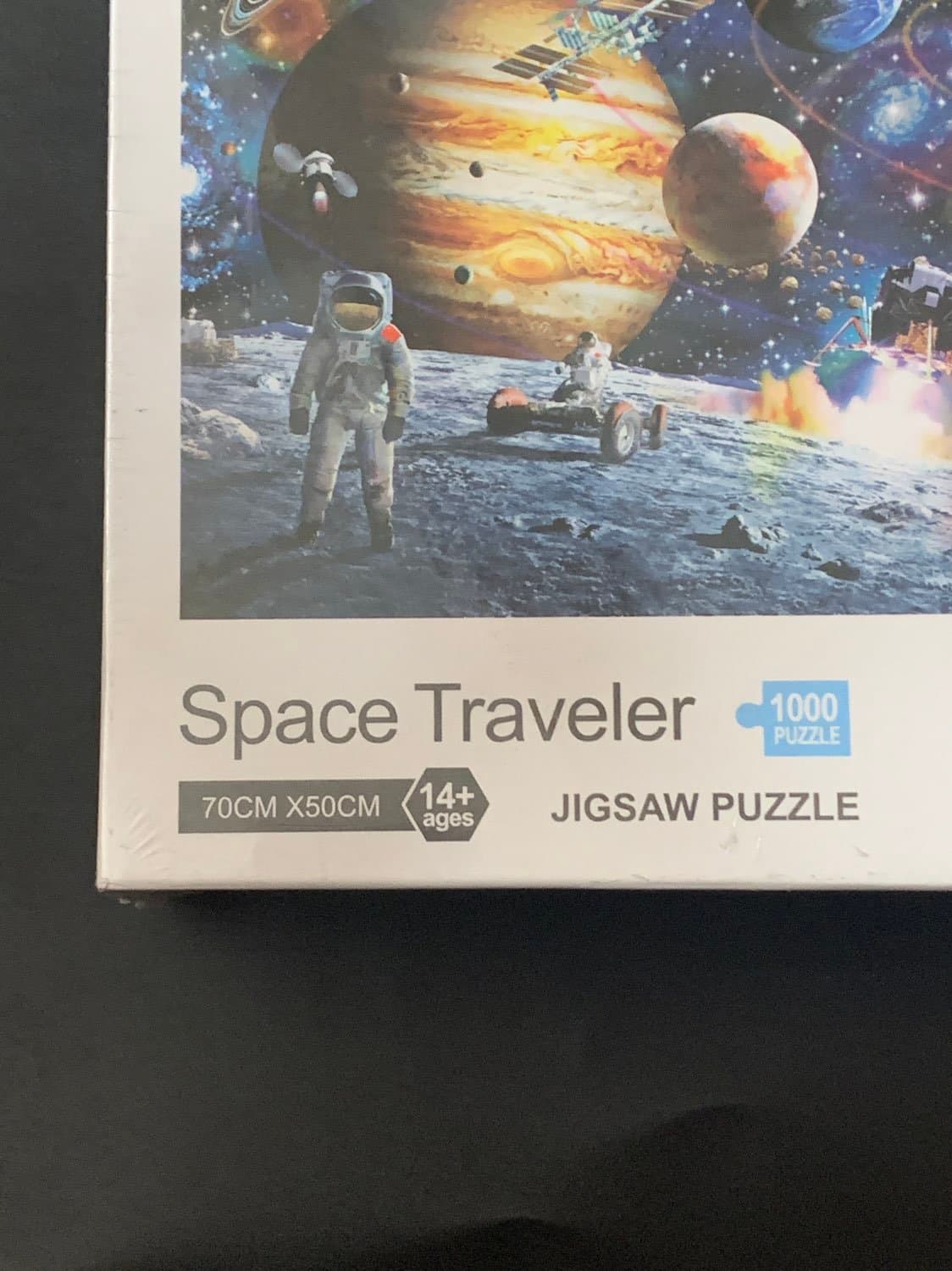 Space traveler 1000 piece puzzle - Thumbnail 2