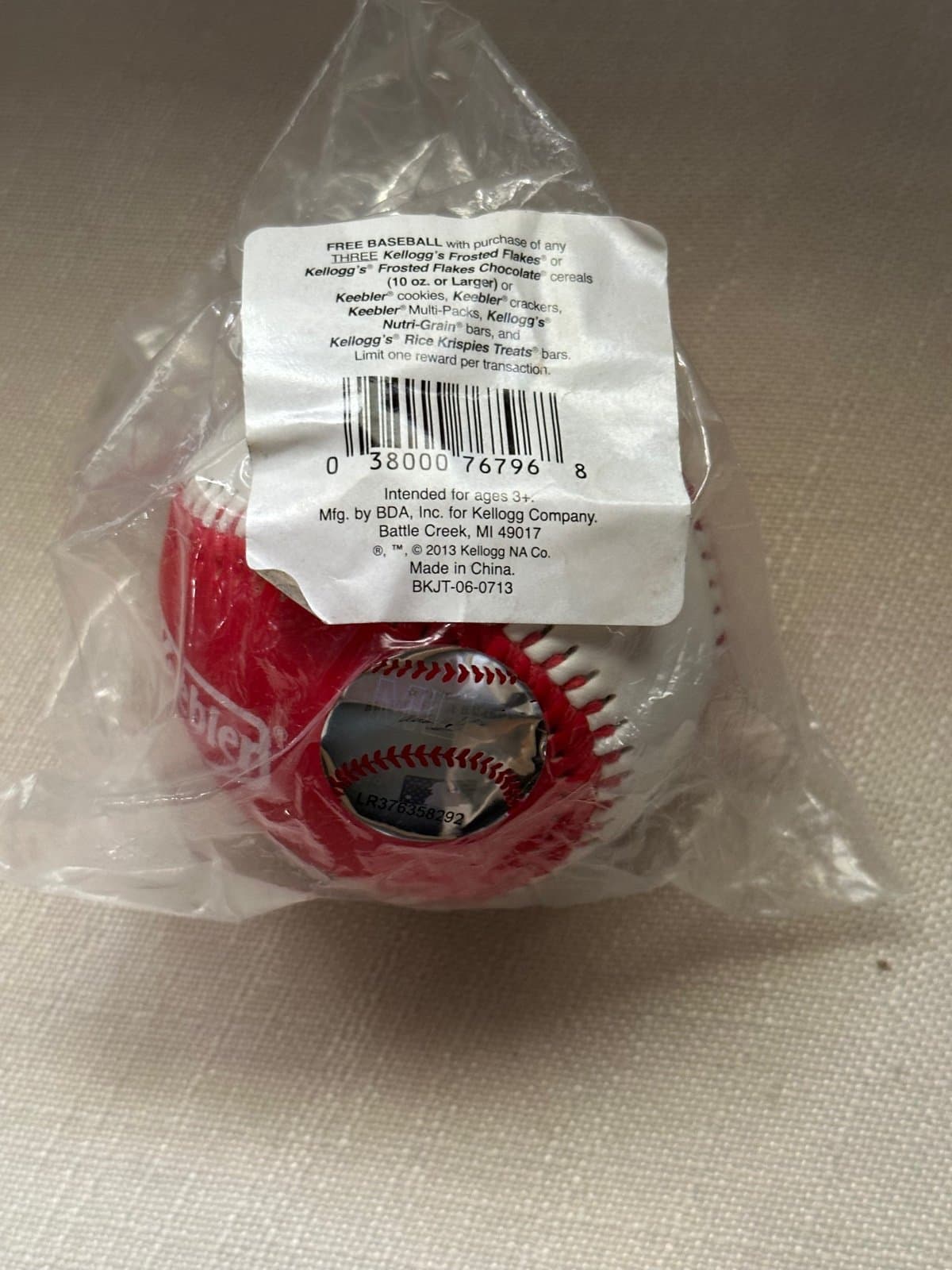 2013 Kellogg’s Frosted Flakes MLB HISPANIC HERITAGE FAMILY DAY Baseball - Thumbnail 3
