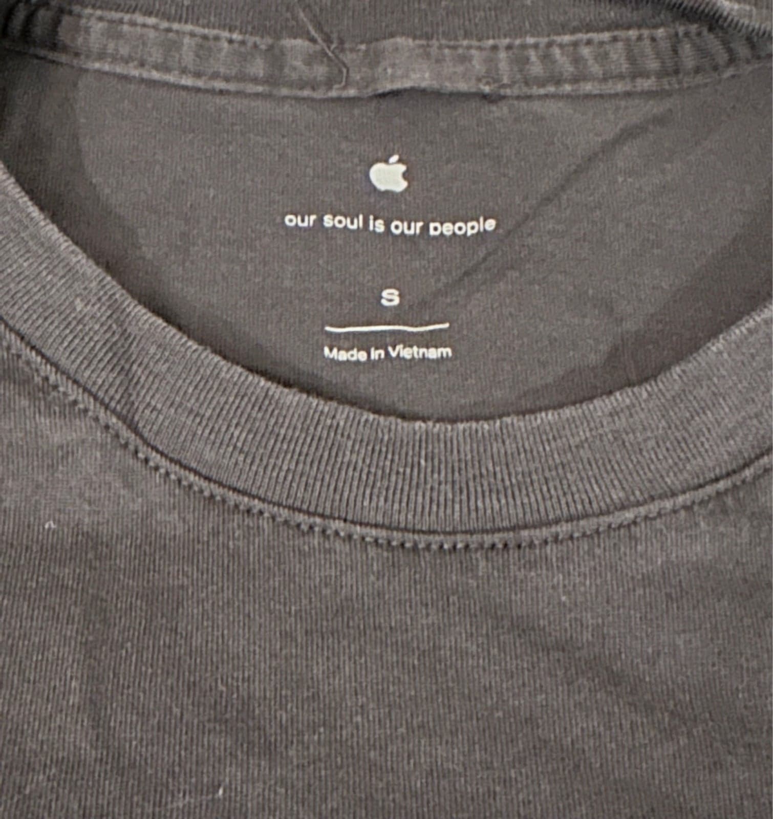 2016 Apple Employee Exclusive Fitted T-Shirt Size Small - Thumbnail 5