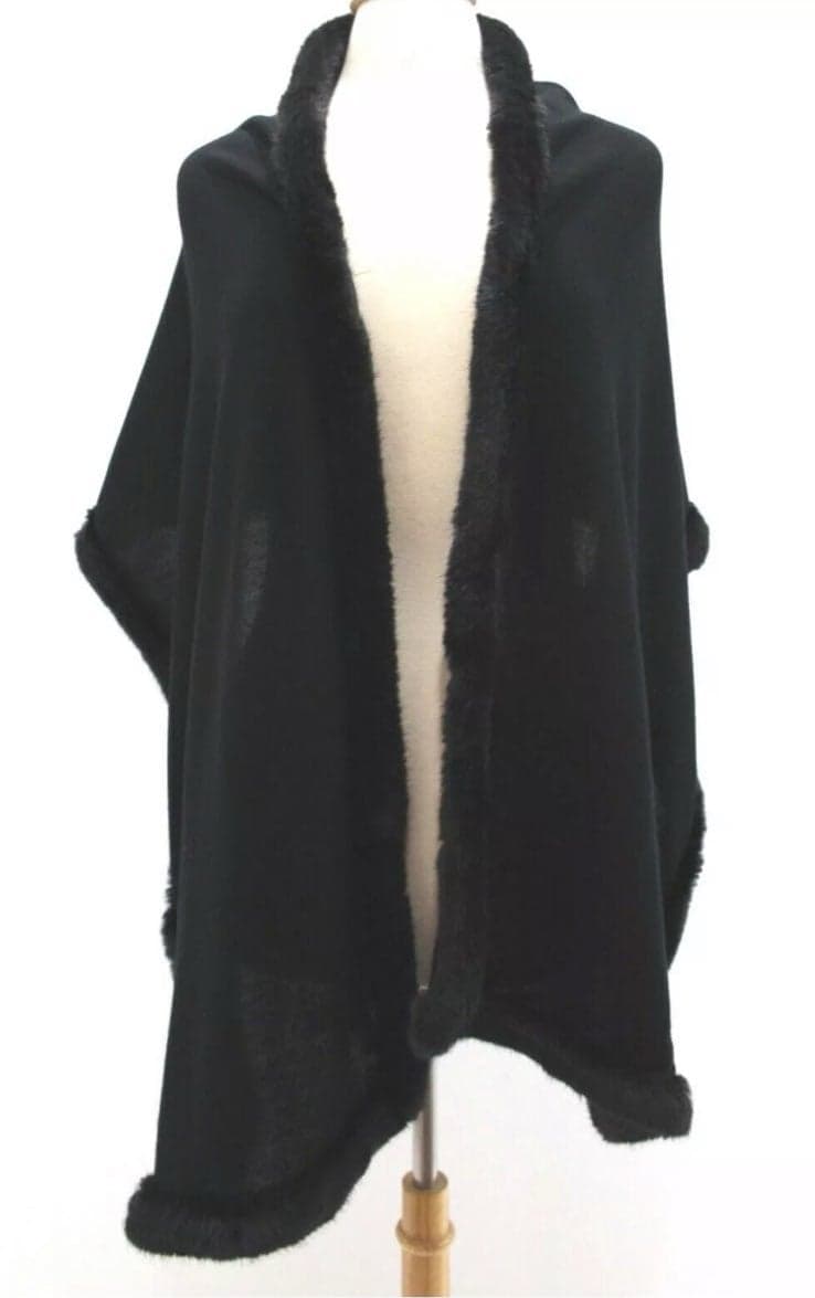 Cabi Chilly Oversized Scarf Faux Fur - Thumbnail 3