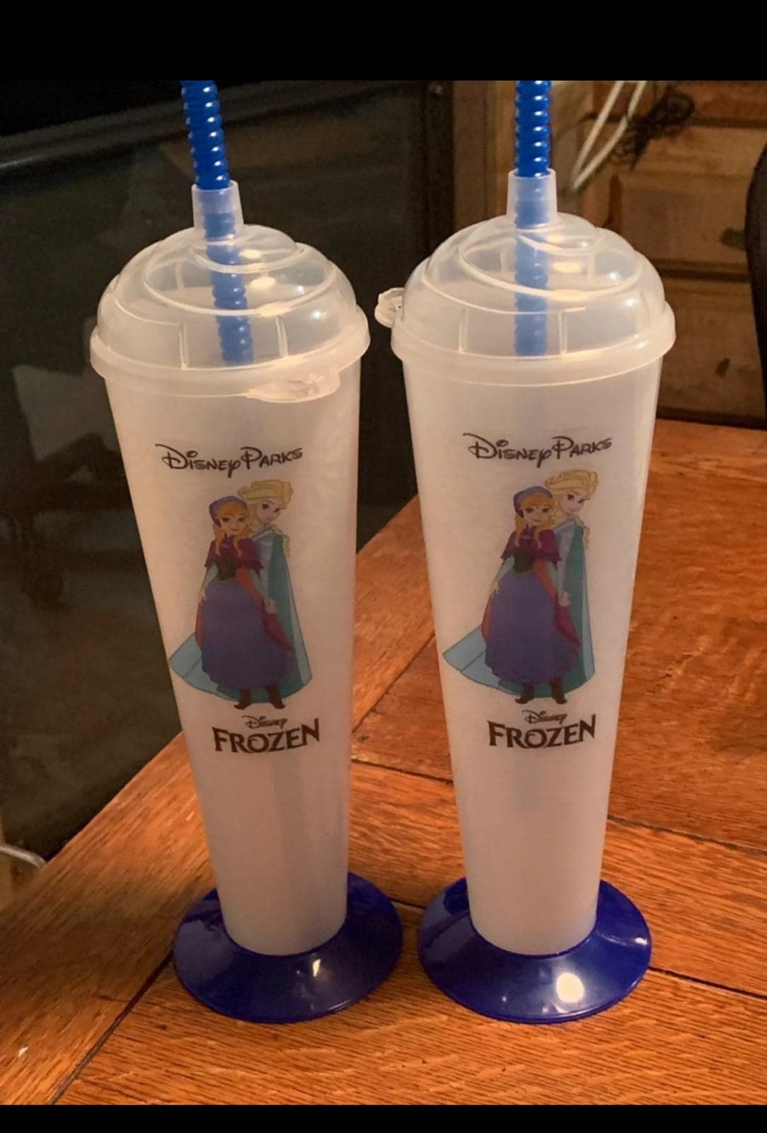 Lot 2 Disney Frozen Cups - Thumbnail 2