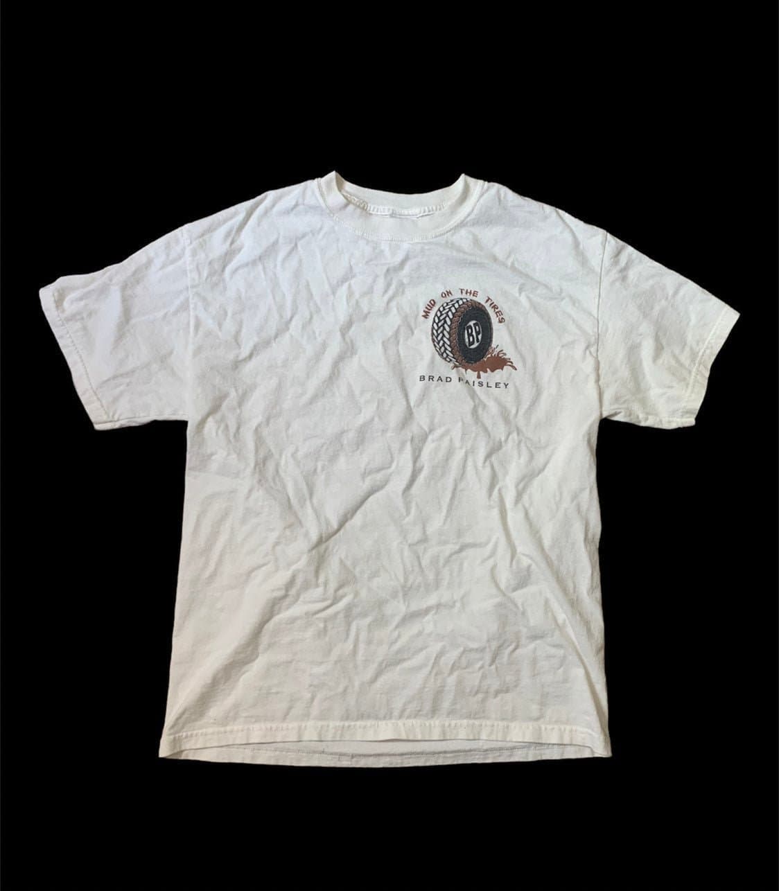 Brad Paisley Mud on the Tires Tour Concert Album T-Shirt - Thumbnail 3