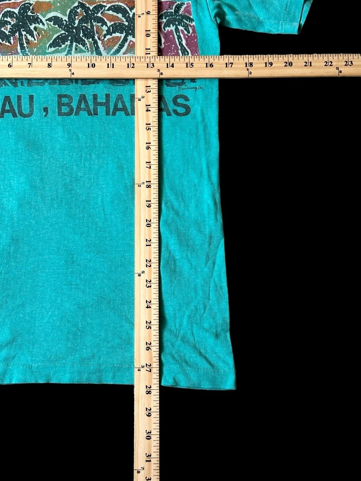 Vintage 70s Tshirt Nassau Bahamas Paper Thin Medium Fits Small Green Graphic - Thumbnail 2