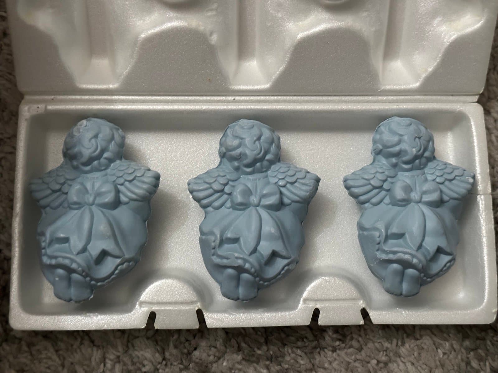 Avon LITTLEST ANGEL 3 Blue Fragrance Hostess Soaps 2 oz. each Vintage - Thumbnail 2