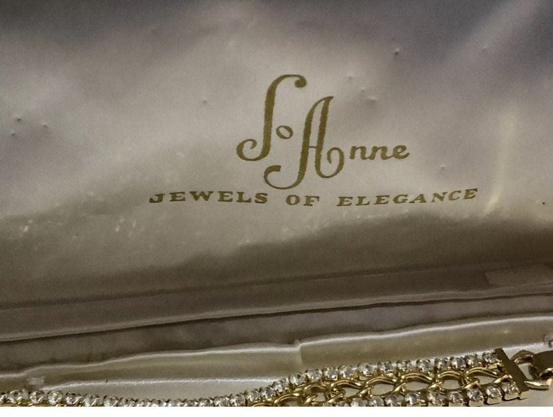 Vintage Joann's Jewels of elegance - Thumbnail 4