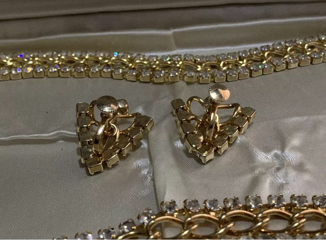 Vintage Joann's Jewels of elegance - Thumbnail 3