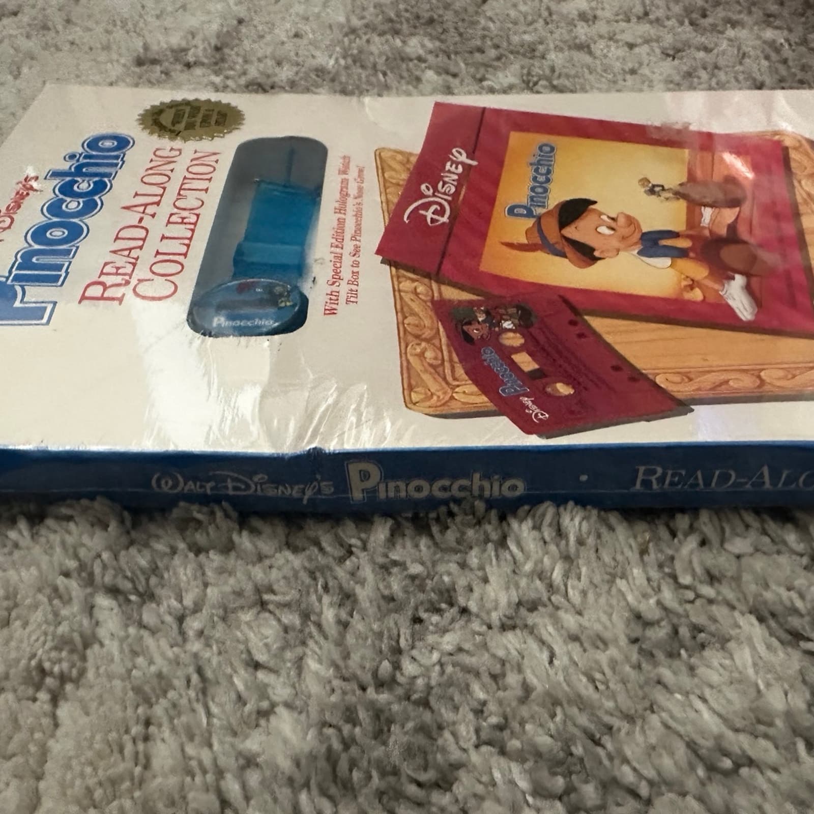 VINTAGE Disney PINOCCHIO Read Along Collection -Includes Cassette, Watch, & Book - Thumbnail 3