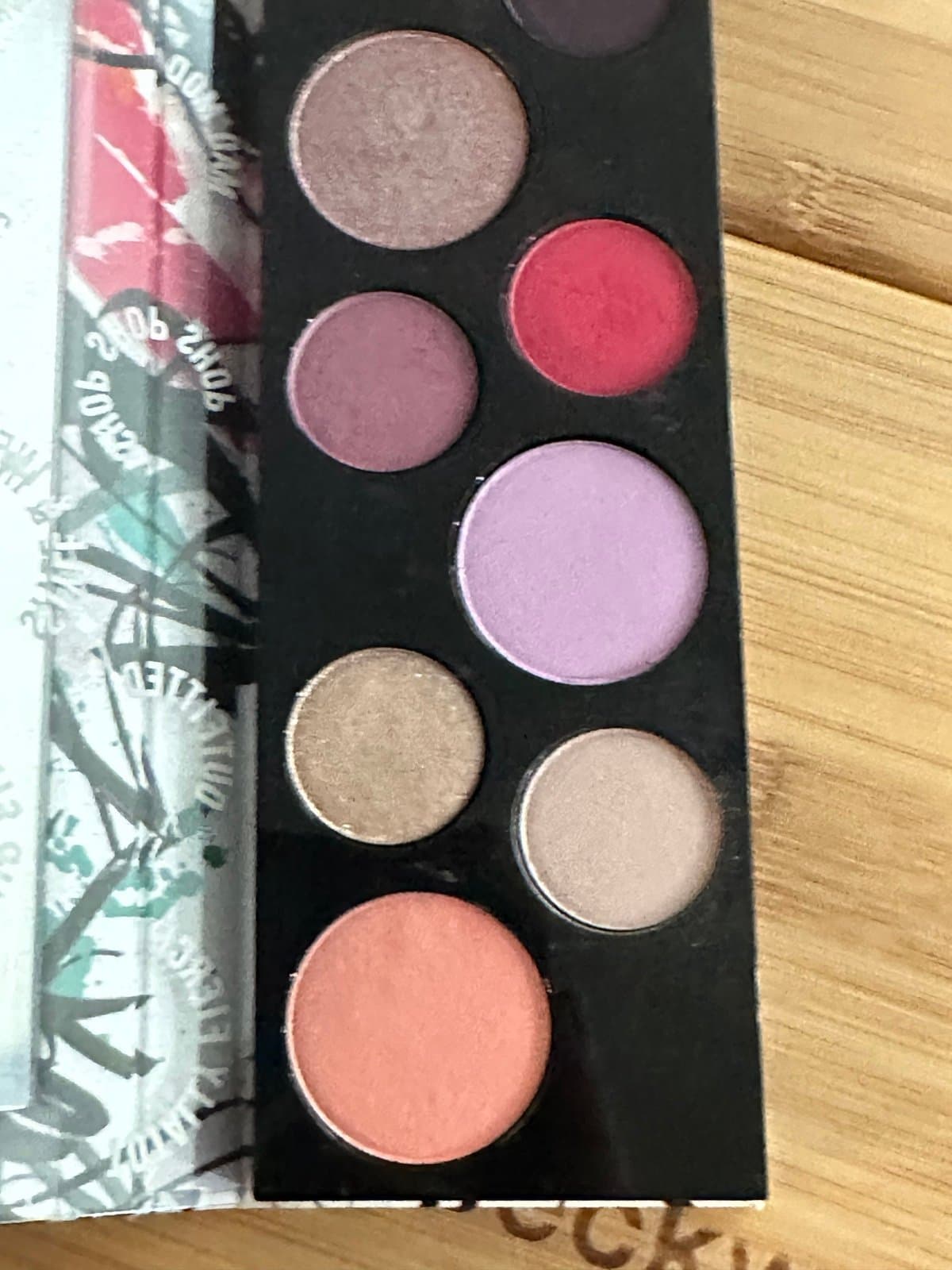 MAC Fashion Fanatic 8 Eyeshadow Highlighter Palette - Thumbnail 4